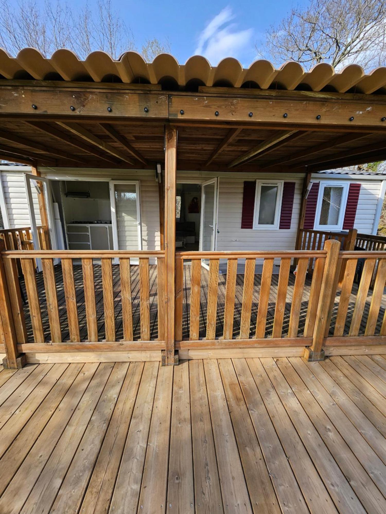 Camping Familial Les Chalets D'Uza Kültér fotó