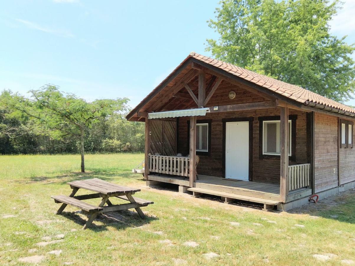 Camping Familial Les Chalets D'Uza Kültér fotó